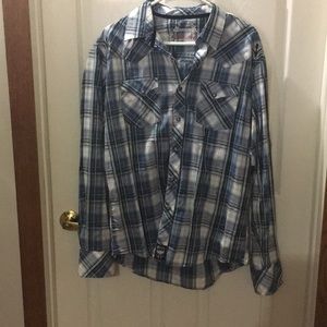 Men’s shirt never worn
